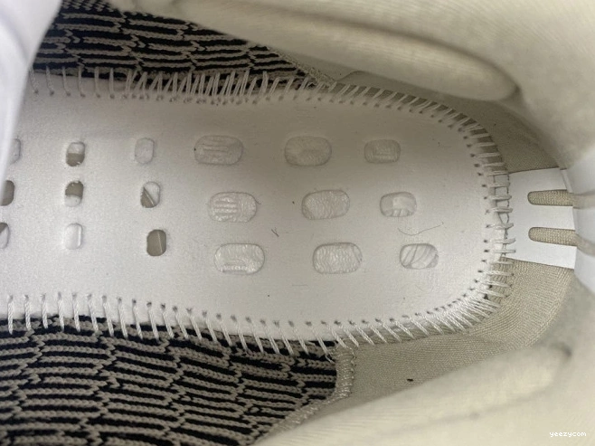Adidas Yeezy Black Boost HP7870 Beige 350 V2 1008